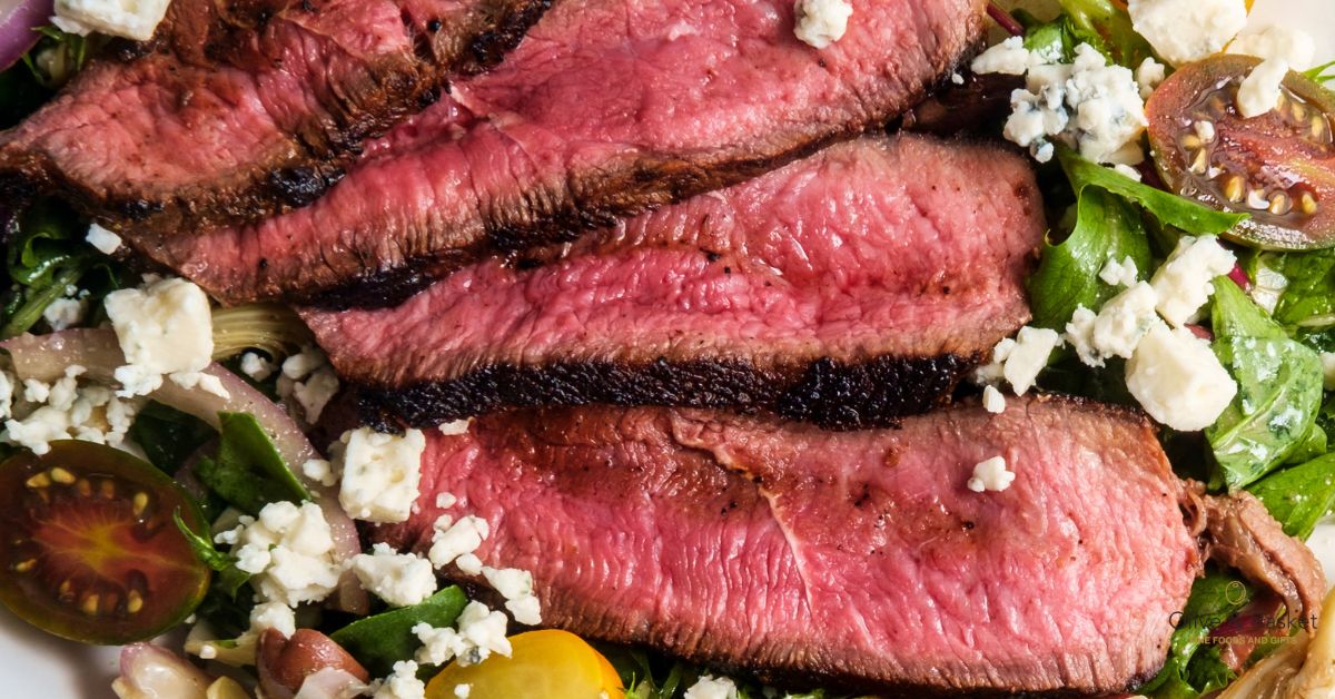 Garlicky Steak Salad