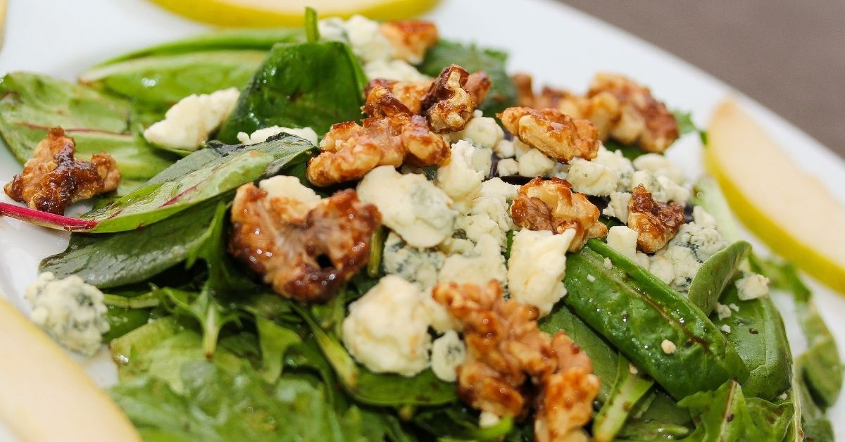 Pear and Candied Walnut Salad With Lemon Champagne Dressing