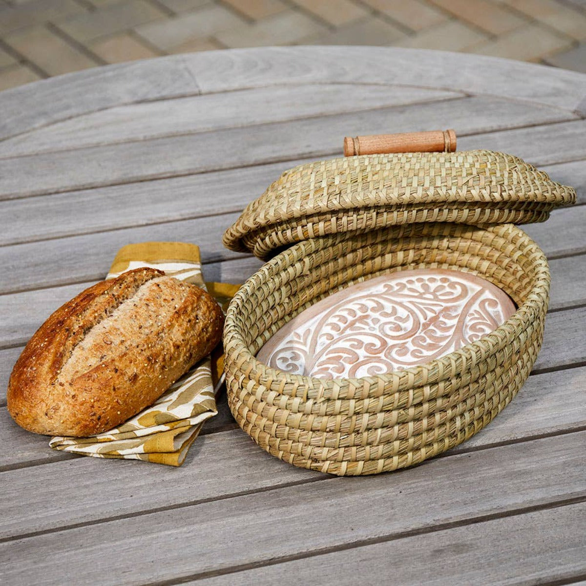 bread wamer with lid