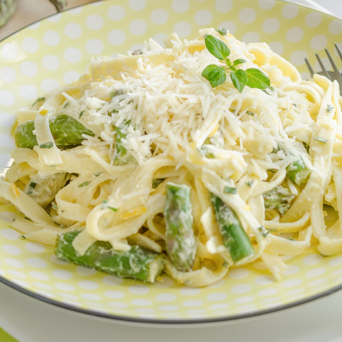 lemon and black pepper fettuccine, valente pasta, olive and basket