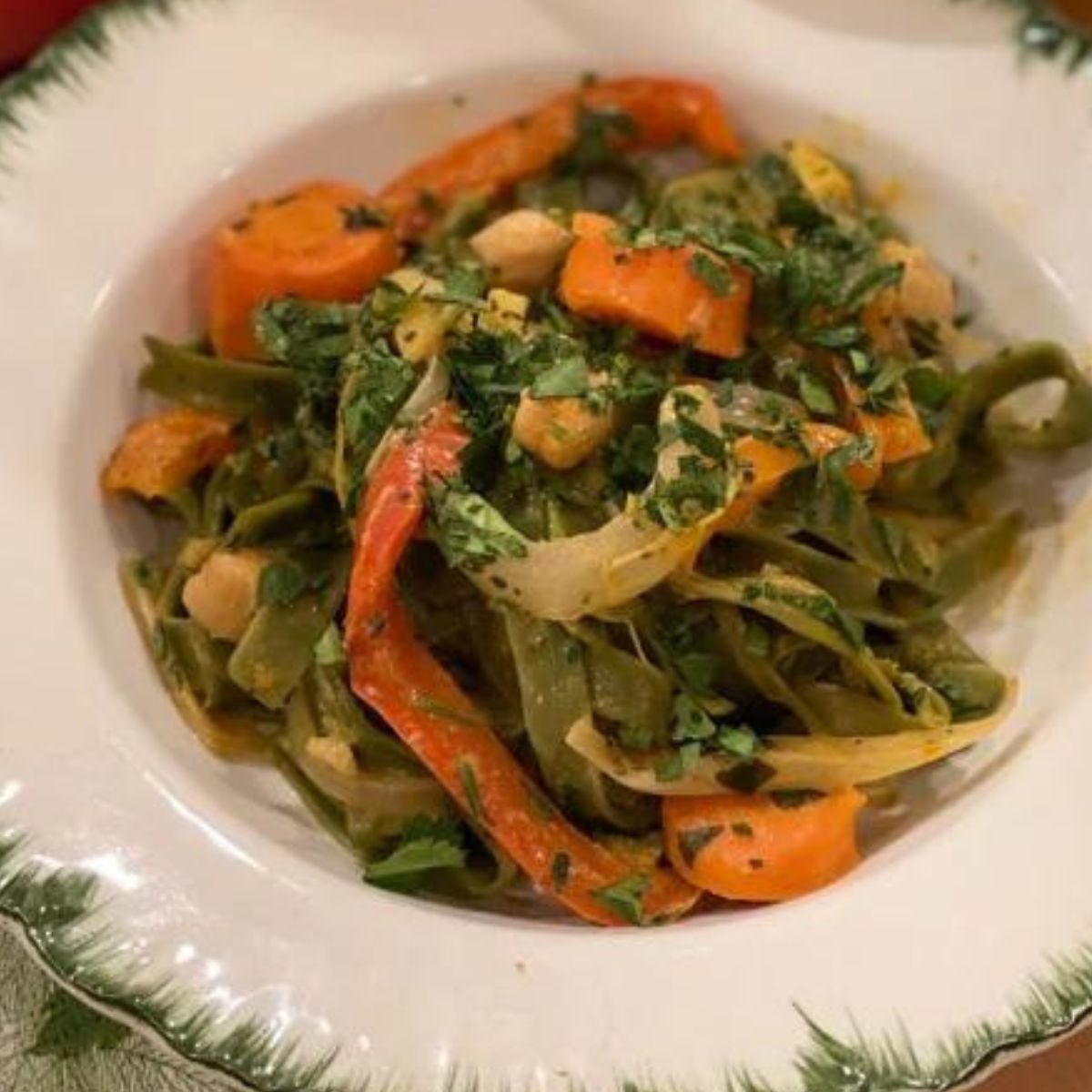 spinach fettuccine, valente pasta, olive and basket